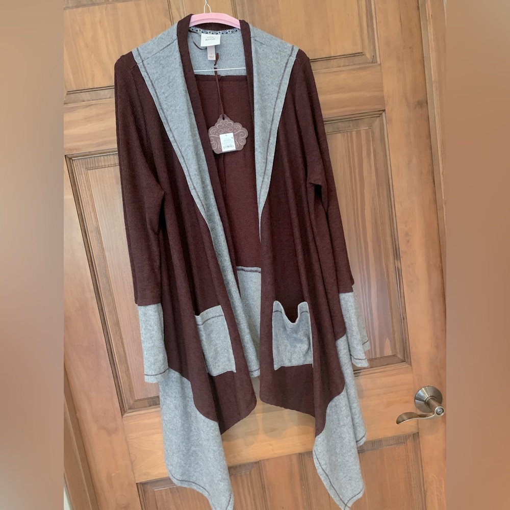 Gray and Brown Women's Sweater